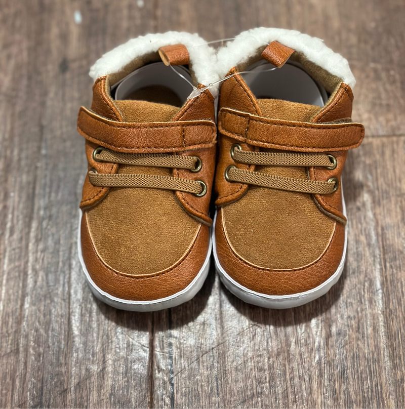 Load image into Gallery viewer, Faux Fleece &amp; Fur Infant Shoes
